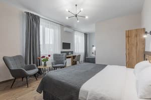 Отель Seven Hills Hotel. Люкс трехместный  1